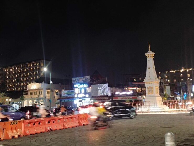 Yogyakarta: Taste Yogyakarta's Cuisine and Night Walks - Experience Highlights