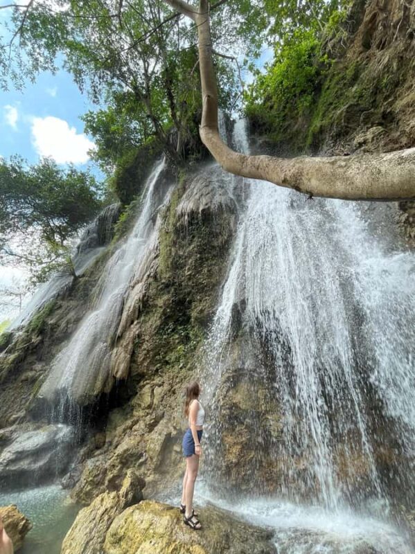 Yogyakarta: Timang Beach & Srigethuk Waterfall Day Tour - Exploring the Itinerary: What’s in Store?  