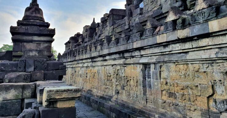 Yogyakarta Tour Package 4 Days 3 Nights Including Hotel - Key Points
