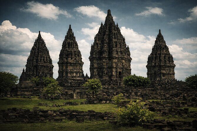 Yogyakarta VIP Sunrise from inside Borobudur and Prambanan temple - FAQ