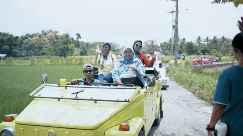 Yogyakarta : VW Setumbu Sunrise Borobudur Climb Up Tour - Why This Tour Stands Out