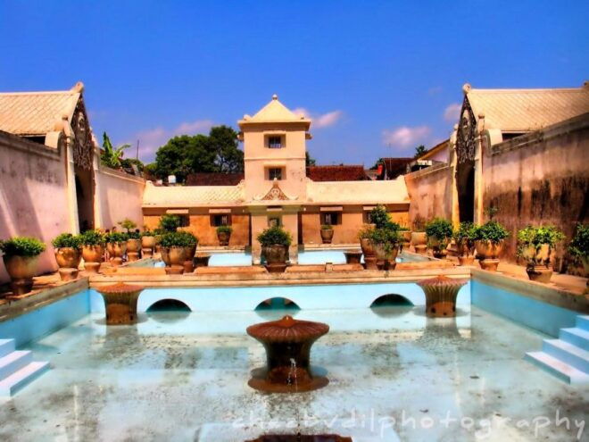 Yogyakarta : Water Castle, Sultan Palace & Temples - Temple Exploration Options