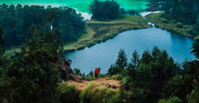 Yogyakarta:Dieng Plateau,Sunrise, Crater, Color Lake &Temple - The Beauty of Telaga Warna