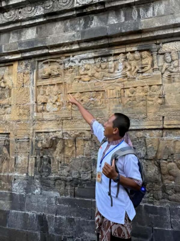 Yogyakarta:Mount Merapi Sunrise, Borobudur Climb & prambanan - FAQ