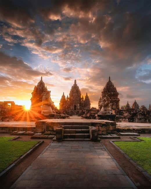 YOGYAKARTA;NEPAL VAN JAVA & SELOGRIYO TEMPLE TERRACED FIELDS - The Sum Up