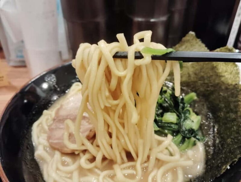Yokohama: Iekei Ramen Crawl with a Local Guide - Exploring Yokohama’s Iekei Ramen Scene