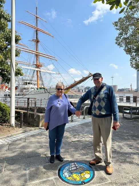 Yokohama: Poke Lids Tour with Ramen and Water Taxi - Foodie Experience: Ramen at Japan Ramen Food Hall  