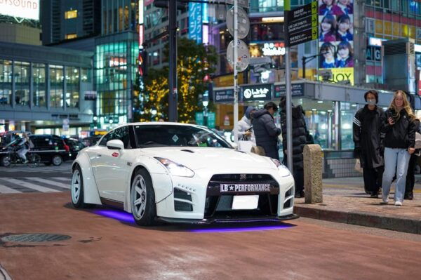 Yokohama/Tokyo: Nissan GT-R R35 and R34 Guided Tour - Unique Japanese Car Culture