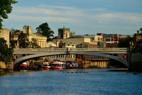 York: 1-Hour Small Group Evening Walking Tour - Common Questions