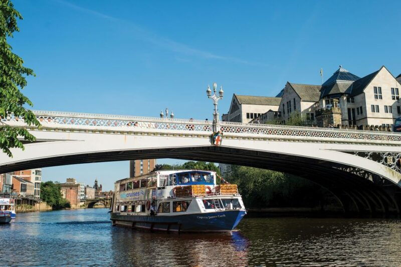 York: Daytime Sightseeing Boat Cruise with Live Commentary - Pricing and Value