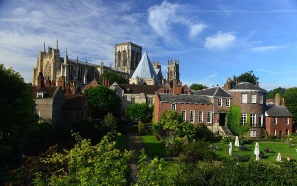 York: Private Guided Walking Tour - Guides Knowledge and Enthusiasm