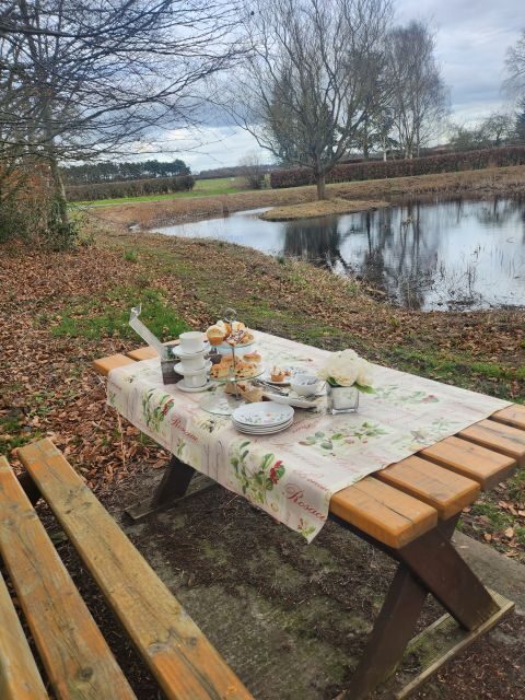 York: Private Horse-Drawn Carriage Ride and Afternoon Tea - The Cozy Tea Room Experience