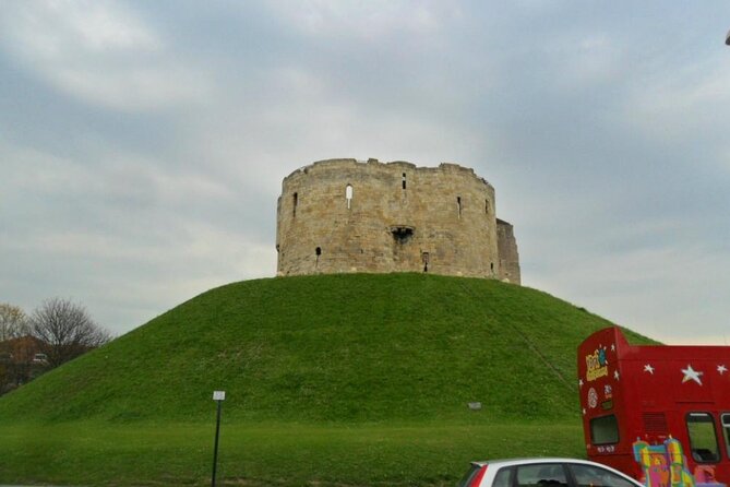 York Walls Private Walking Tour - Wall Museums and Optional Visits