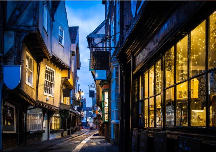 York: Witches and History Old Town Walking Tour - Tour Highlights