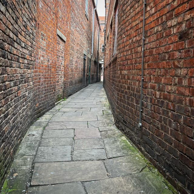 Yorks Snickelways Story Walking Tour - Final Thoughts: Who Will Love This Tour?