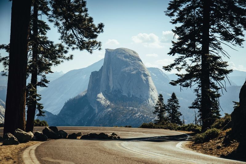 Yosemite National Park Guided Tour - Yosemite’s famous cliffs are often a view, not a stop