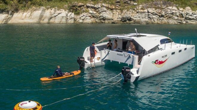 Your Adventure Awaits With Hot Chilli 38FT - Stealth - Onboard Amenities