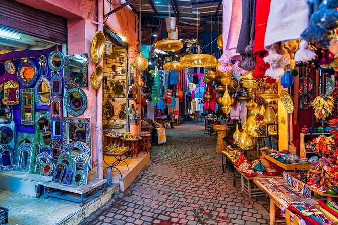 Your One Day Guide in Marrakech With Low Price - Afternoon: Taking in the Vibrant Souks and Markets