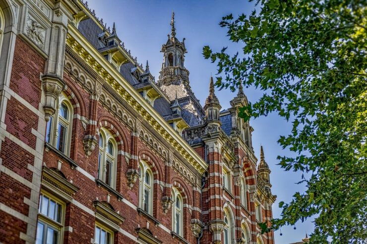 Your Own Utrecht. on a Quest for Mysteries and Treasures - A Journey Through Time