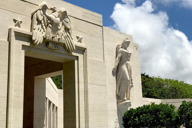 Your Private Community Tours - Meeting and Pickup