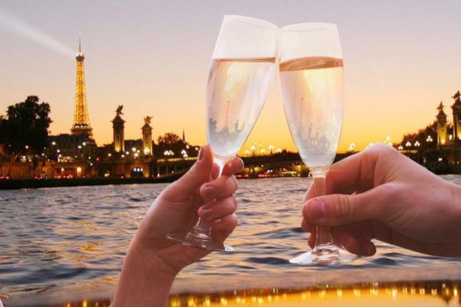 Your Valentines Day in Paris: Romantic Aperitif Dinner Cruise - Meeting and Pickup