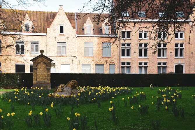 Ypres Remembrance Day Filled With War History and Memorials - Importance of Remembering WWI in Ypres