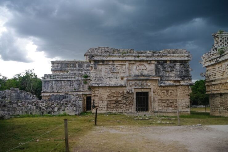 Yucatán: Chichén Itzá Audio Guide And Scavenger Hunt - Experience the Historic Chichén Itzá Site