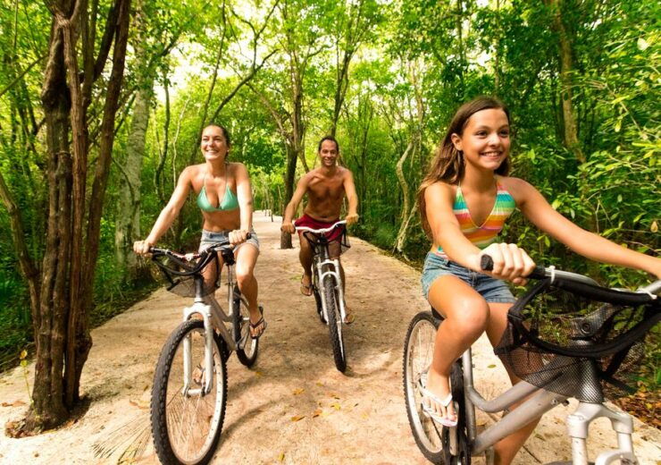 Yucatan Peninsula: Guided Tour of Xel-Há and Chichen Itzá - Tour Overview