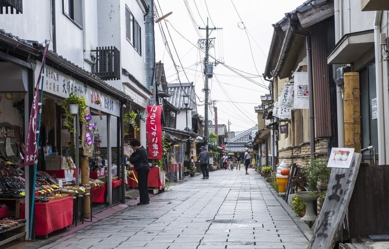Yufuin & Hita Full-Day Tour with Yufuin no Mori Option - Who should choose this day trip?