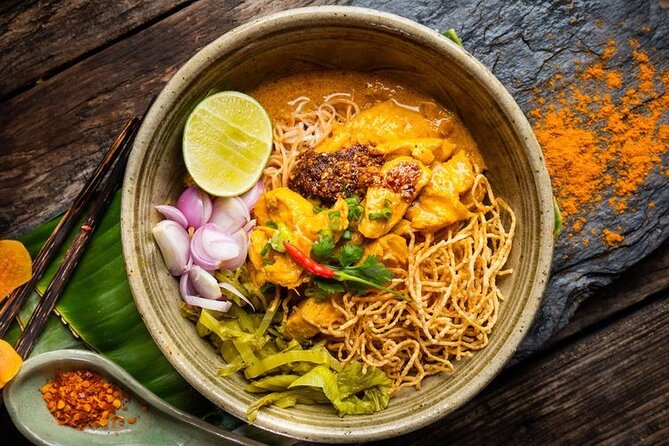 Yummy Street Food Feast With Guide NESH & Sun Leisure World - Exploring Local Delicacies With Guide NESH