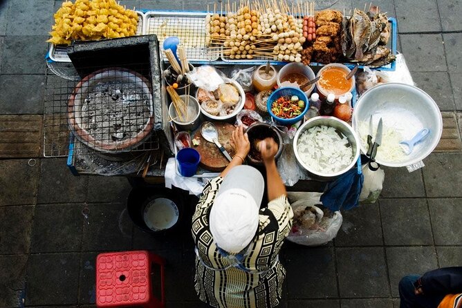 Yummy Street Food Feast With Guide NESH & Sun Leisure World - Common Questions