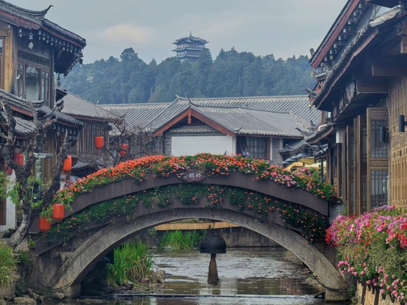 Yunnan Kunming & Dali & Lijiang 6-Day Tour (Includes Travel Photography + Aerial Photography Dual Experience) - Guides, language and group communication