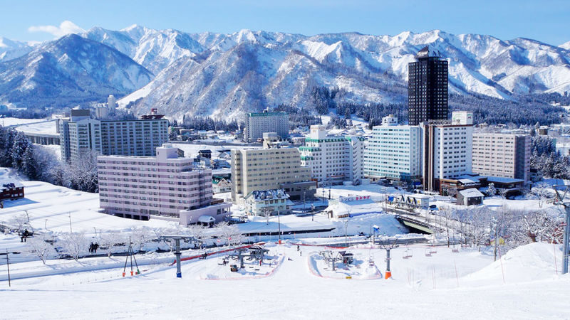 Yuzawa Iwappara Ski Resort Snow & Ski Day Trip from Tokyo - The ride from Tokyo takes planning