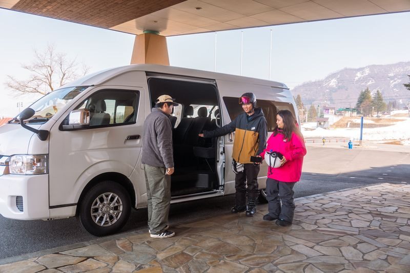 Yuzawa Private Ski Lesson in English, Chinese, and Thai (Includes Round-Trip Transportation) - Instructor quality and the occasional snag