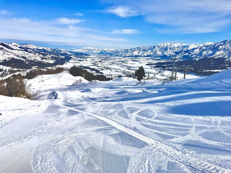 Yuzawa Ski Resorts Chinese & English Ski/Snowboard Private Lesson - Children, safety and what to wear