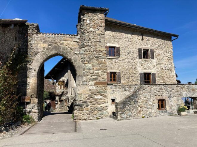 Yvoire Medieval Village - Private Guided Tour - Experience Highlights