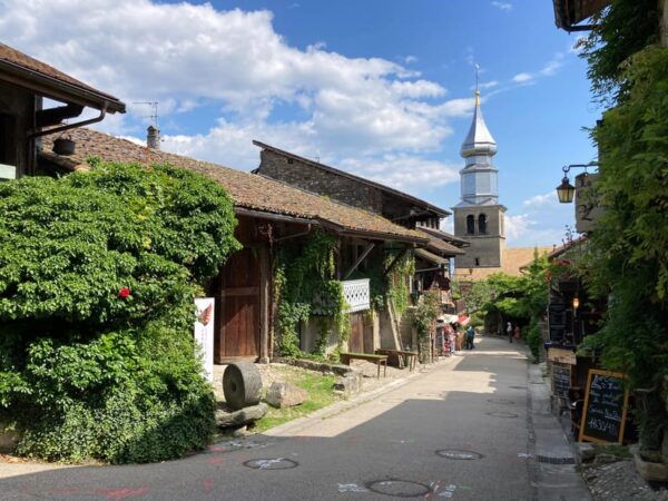 Yvoire Medieval Village - Private Guided Tour - Questions You May Have