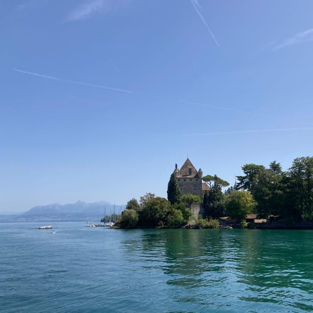 Yvoire Medieval Village : Walking Guided Tour - Tour Logistics and Recommendations