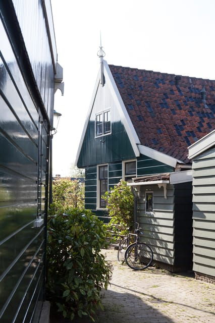 Zaandijk: Chocolate Walkabout Tour & Chocolate Tasting - Tour Highlights & Inclusions