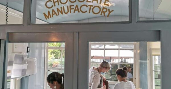 Zaandijk : Dutch Chocolate Making Workshop - Included Features and Materials