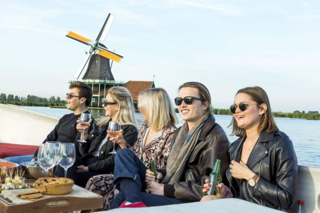 Zaanse Schans: 60-Minute Private Luxury Cruise - Inclusions and Exclusions