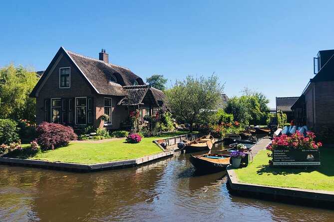 Zaanse Schans and Giethoorn Small-Group Tour With Hotel Pick up - Tour Logistics