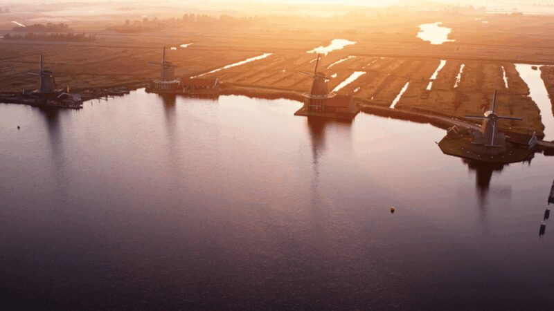 Zaanse Schans: Private Cruise + Live Guide, Optional Drinks - FAQs