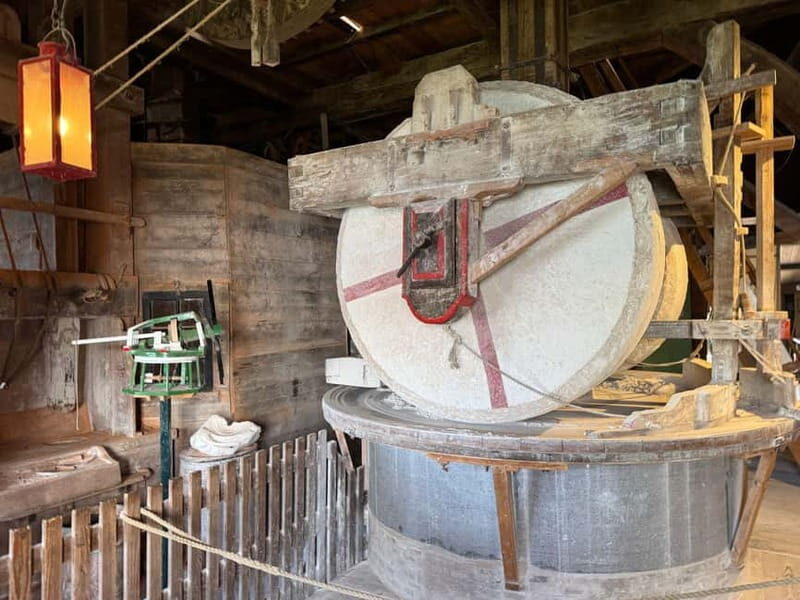 Zaanse Schans & Volendam Private Tour: Windmills and Cheese - FAQ