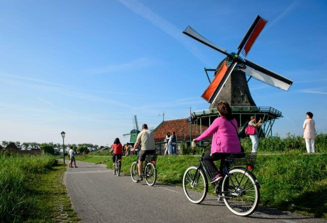 Zaanse Schans: Windmill & Museum Entry Ticket W/ Audio Guide - Insights Into Local Traditions