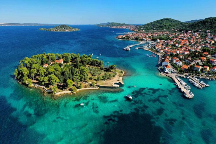 Zadar: 3 Islands Speedboat Tour With Snorkeling and Drinks - Good To Know