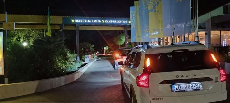 Zadar Airport: Private Transfer To/From Zaton Holiday Resort - Service Features