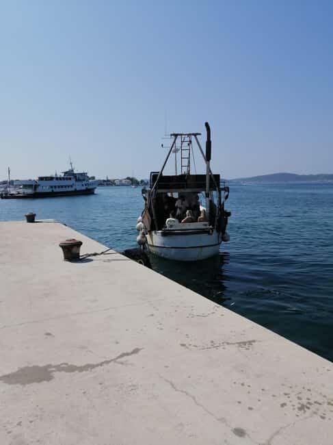 Zadar: Fishing Boat Trip with Lunch and Swimming Included - Fishing in the Zadar Channel