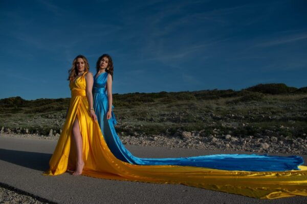 Zadar: Flying Dress Photo Shoot - Dress Selection