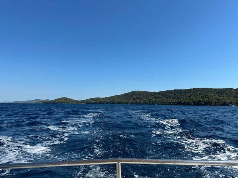 Zadar: Half-day trip boat with drinks and snorkeling - FAQs